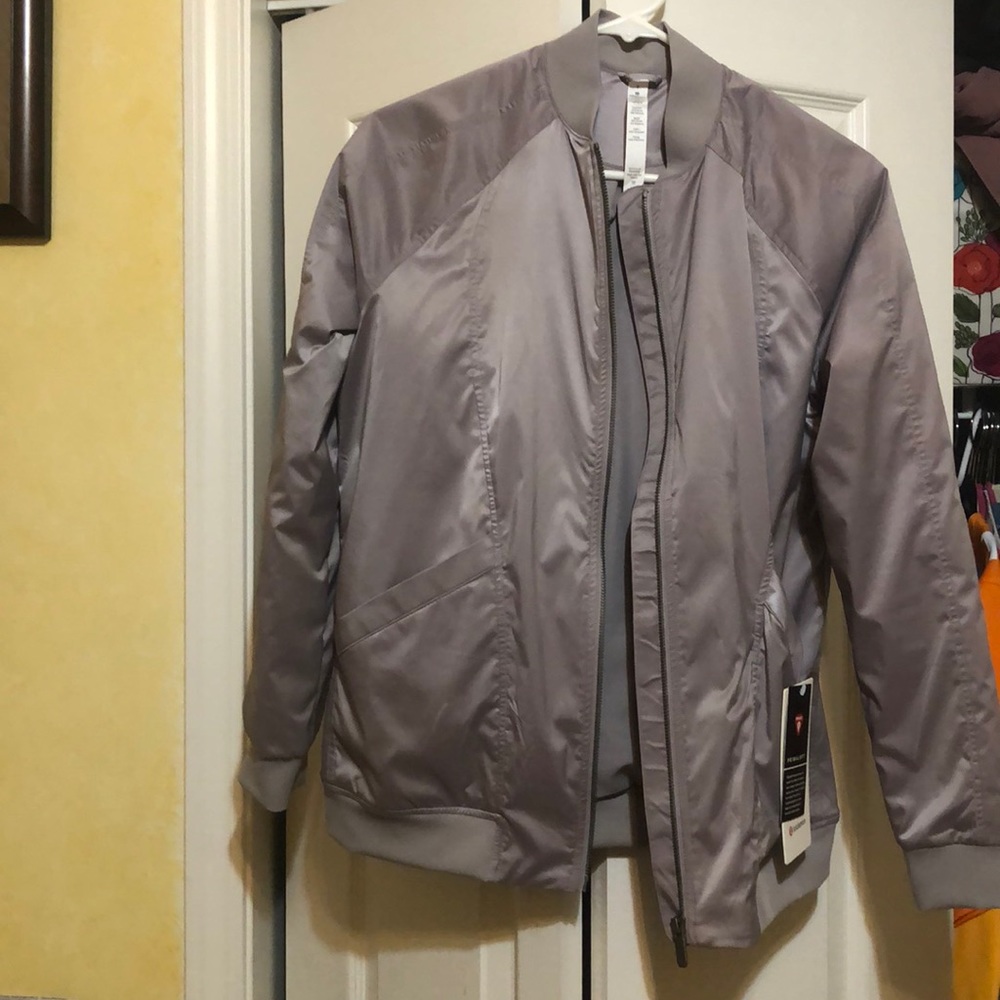 NWT trace back bomber